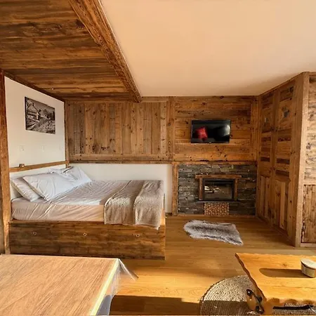 Apartamento Le 1974 *